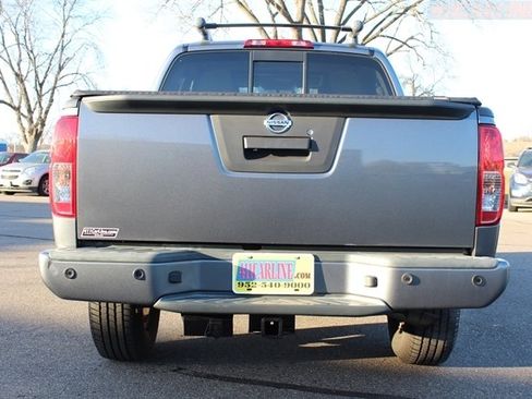 Used 2020 Nissan Frontier PRO-4X w/ Pro-4x Utility Package image 32