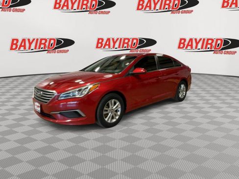 Used 2017 Hyundai Sonata SE FWD image 4