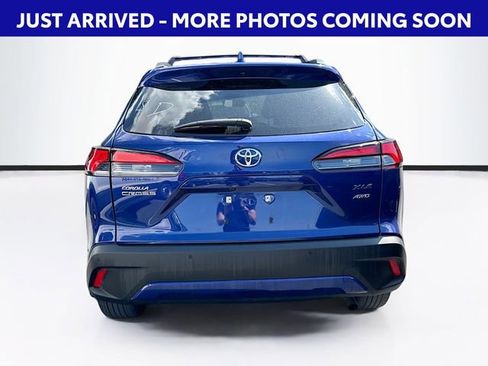 Used 2024 Toyota Corolla Cross XLE w/ Convenience Package AWD/4WD image 7