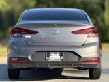 Used 2019 Hyundai Elantra SE image 5