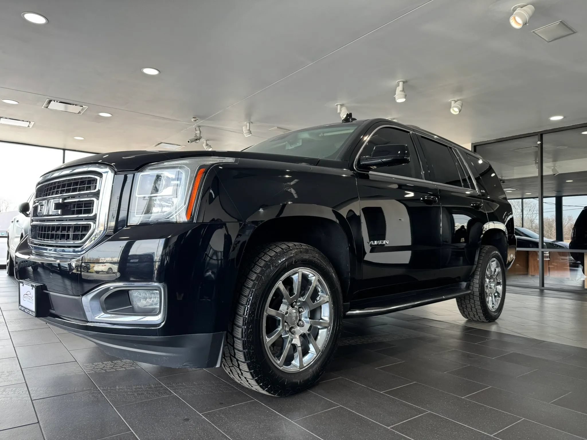 Used 2017 GMC Yukon SLT AWD/4WD image 53