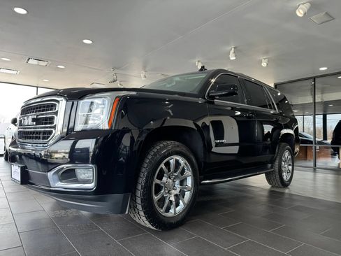 Used 2017 GMC Yukon SLT AWD/4WD image 53