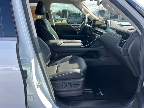 Used 2025 INFINITI QX80 Luxe image 25