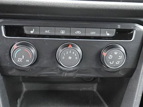 Used 2022 Volkswagen Tiguan S image 21