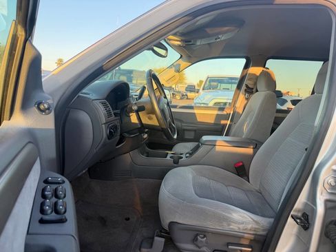 Used 2004 Ford Explorer Sport XLT image 17