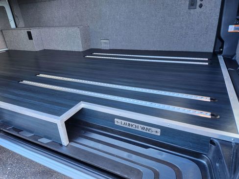 Used 2025 Mercedes-Benz Sprinter 2500 image 26