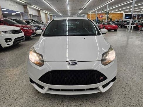 Used 2013 Ford Focus ST FWD image 2