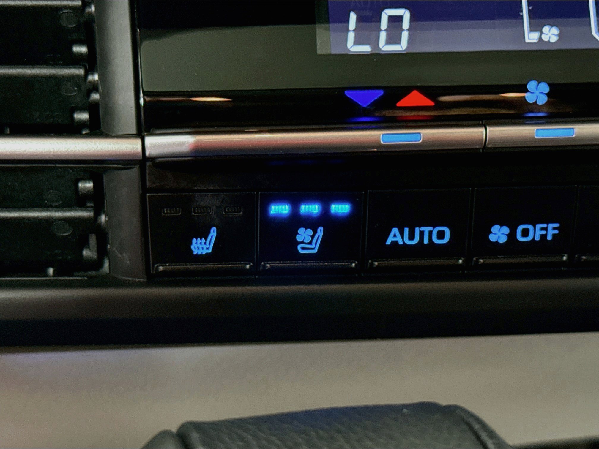 Certified 2024 Toyota Sienna Limited AWD/4WD image 22