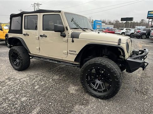 Used 2017 Jeep Wrangler Unlimited Sport w/ Quick Order Package 24S image 3