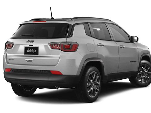 Used 2026 Jeep Compass Latitude AWD/4WD image 30