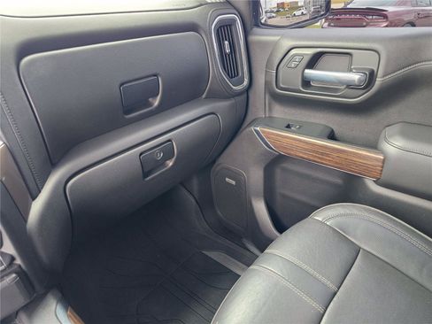 Used 2021 Chevrolet Silverado 1500 High Country w/ Technology Package AWD/4WD image 29