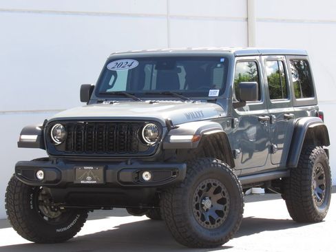 Used 2024 Jeep Wrangler Unlimited Sport AWD/4WD image 1