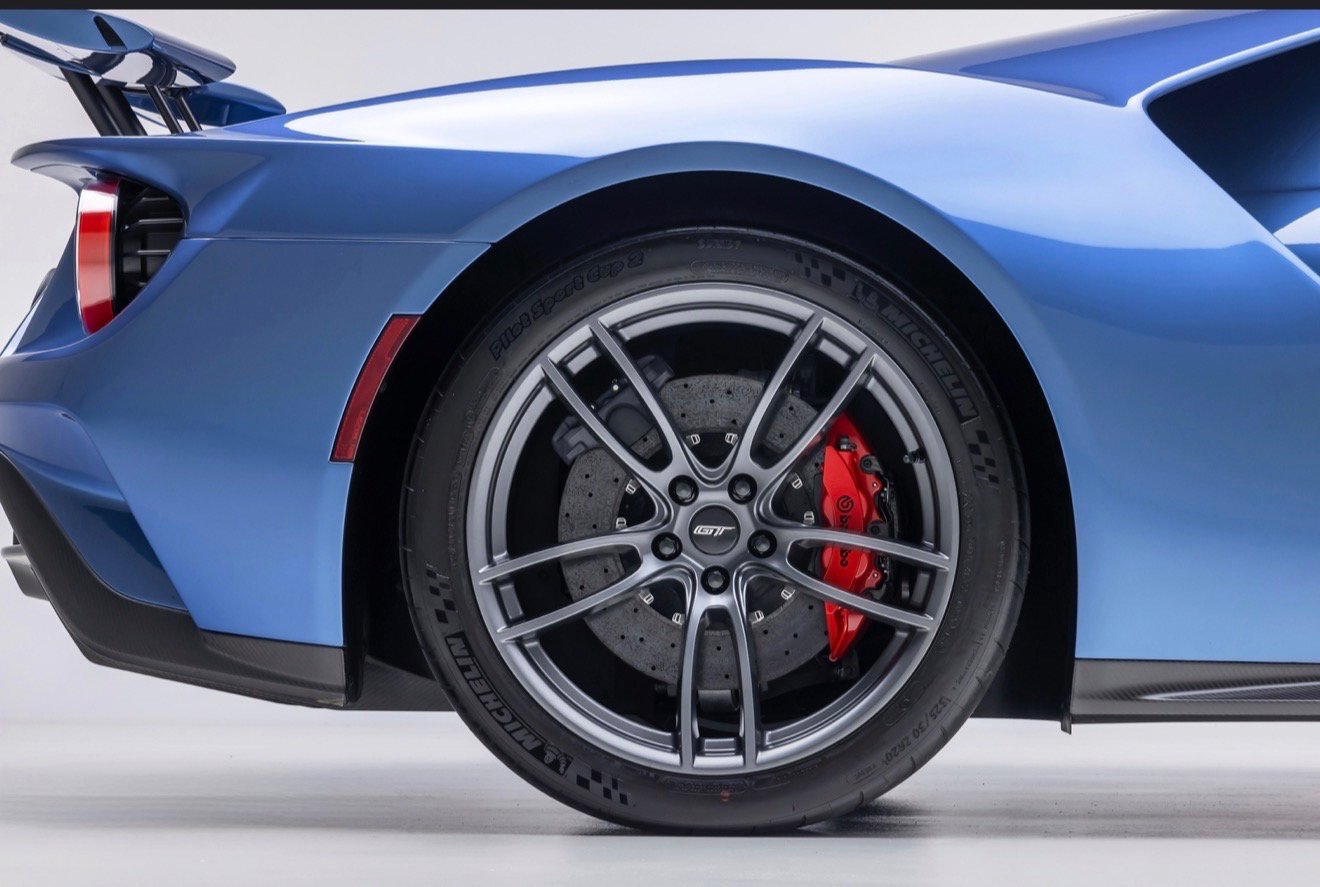 Used 2019 Ford GT RWD image 20