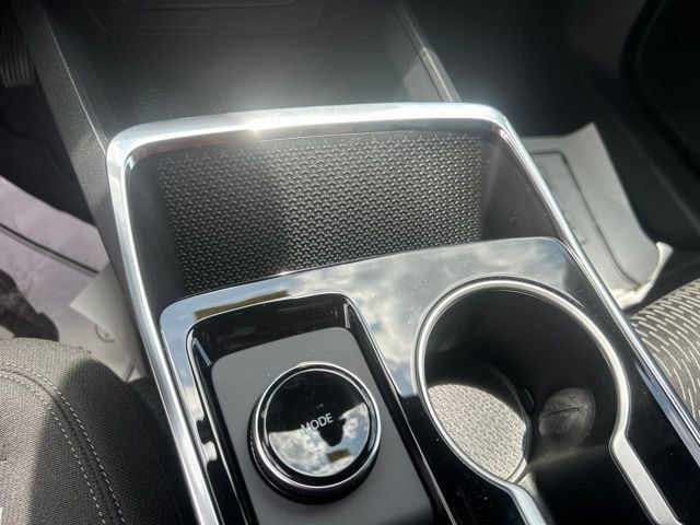 New 2026 Chevrolet Equinox LT w/ Safety and Technology Package FWD image 25
