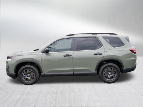 Used 2026 Honda Pilot TrailSport image 4