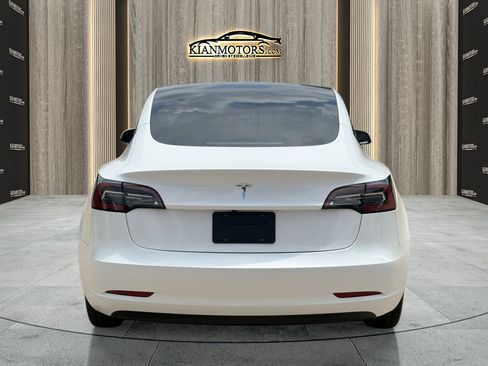 Used 2023 Tesla Model 3 Standard Range RWD image 9