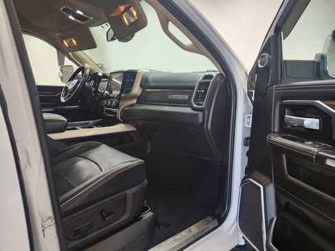 Used 2019 RAM 2500 Laramie image 38