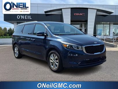 Used 2017 Kia Sedona LX w/ LX Essentials Premium Package