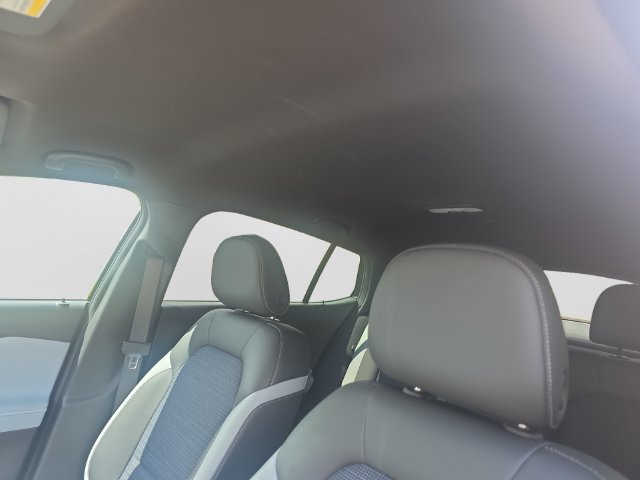 Used 2024 Buick Envista Preferred w/ Advanced Safety Package FWD image 12