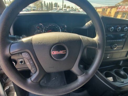 Used 2015 GMC Savana 2500 image 14