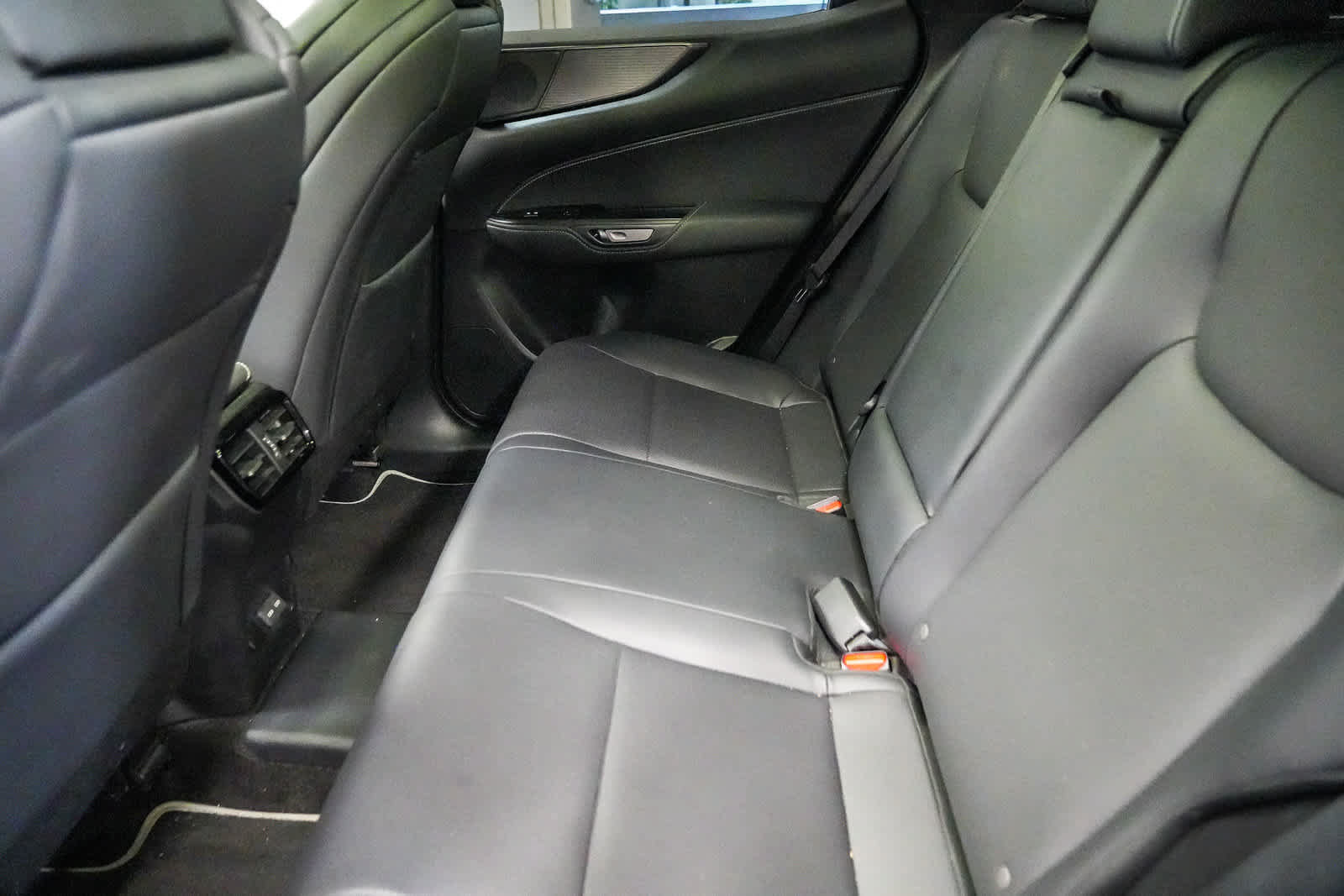 Used 2025 Lexus NX 450h+ F Sport w/ Accessory Package (2T) AWD/4WD image 19