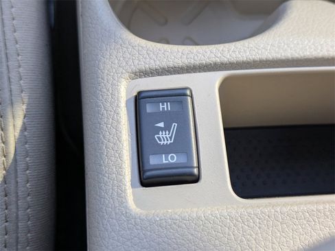 Used 2015 Nissan Rogue SL w/ SL Premium Package image 24