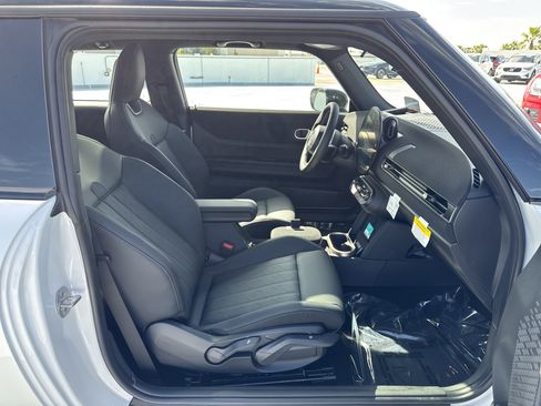 New 2026 MINI Cooper S FWD image 9