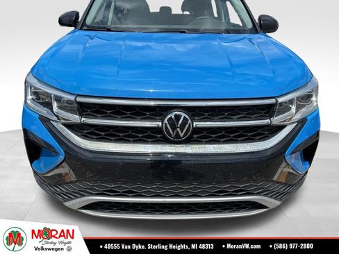 Used 2023 Volkswagen Taos SEL AWD/4WD image 2