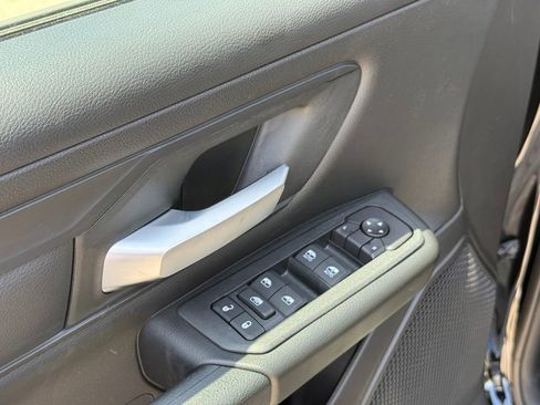 New 2026 RAM 1500 Express AWD/4WD image 11