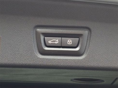 Used 2025 BMW i4 xDrive40i w/ M Sport Package image 16