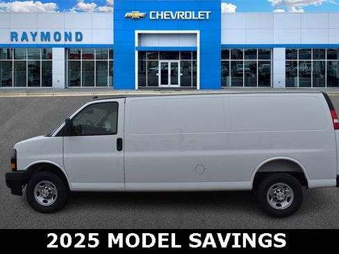 New 2025 Chevrolet Express 2500 Work Van image 6