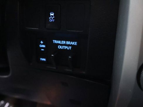 Used 2016 Toyota Tundra SR5 image 22