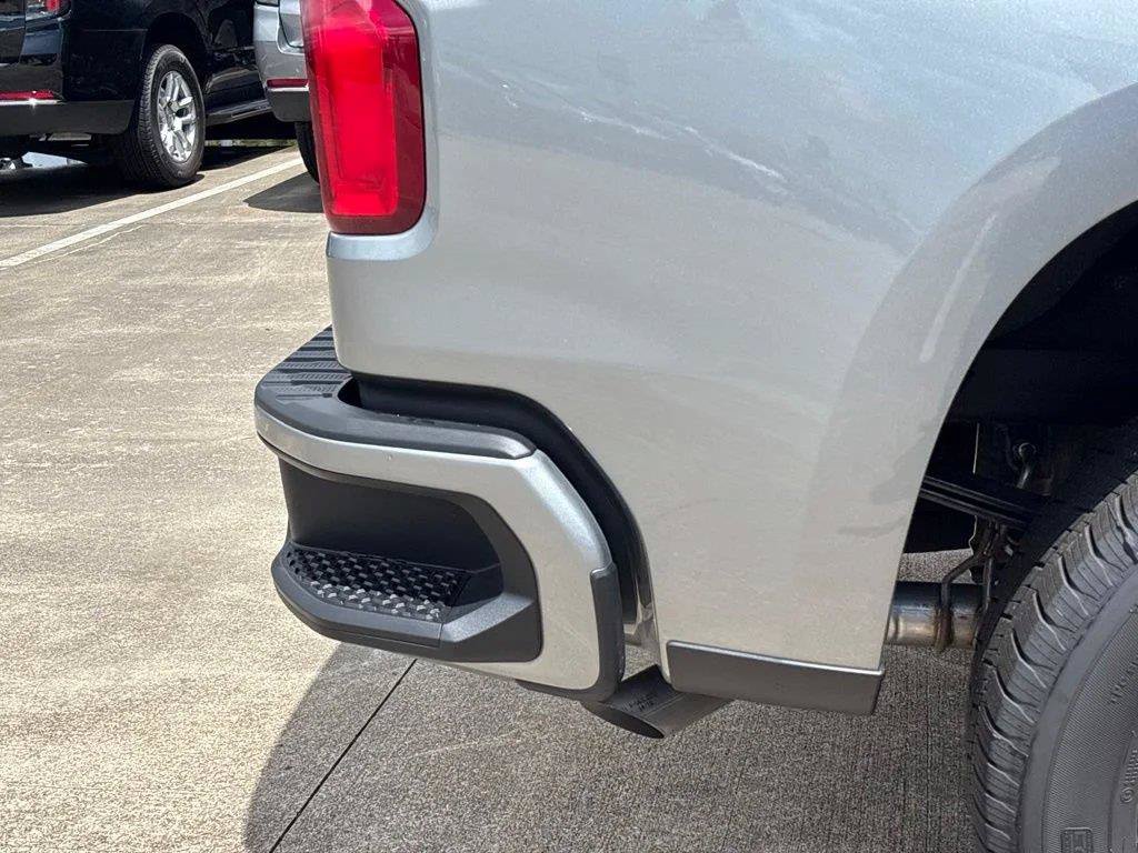 New 2026 Chevrolet Silverado 1500 RST RWD image 10