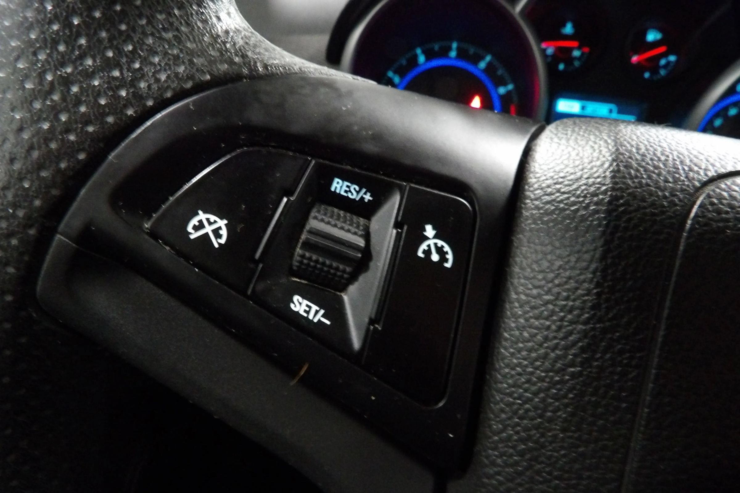 Used 2016 Chevrolet Cruze LT FWD image 11