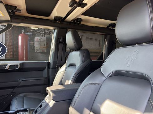 New 2026 Ford Bronco Badlands AWD/4WD image 16