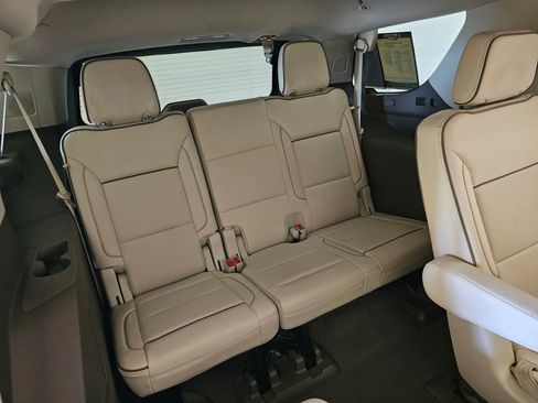 Used 2021 GMC Yukon Denali w/ Denali Premium Package AWD/4WD image 25