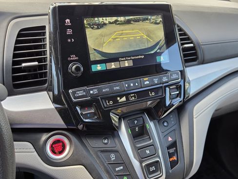 Used 2024 Honda Odyssey EX image 20