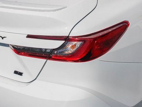 New 2026 Toyota Camry SE FWD image 10