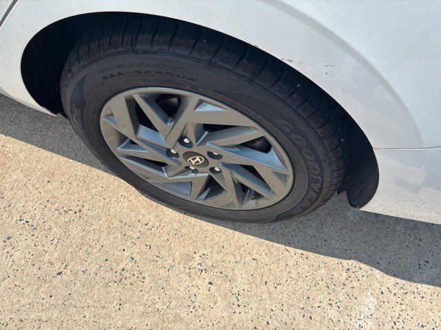 Used 2024 Hyundai Elantra SEL FWD image 56