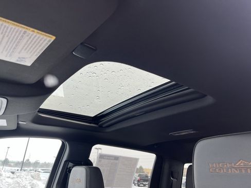 Used 2023 Chevrolet Silverado 1500 High Country w/ High Country Premium Package image 26