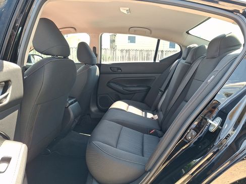 Used 2023 Nissan Altima 2.5 S FWD image 10