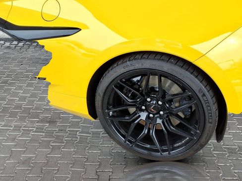 Used 2025 Chevrolet Corvette Z06 image 10