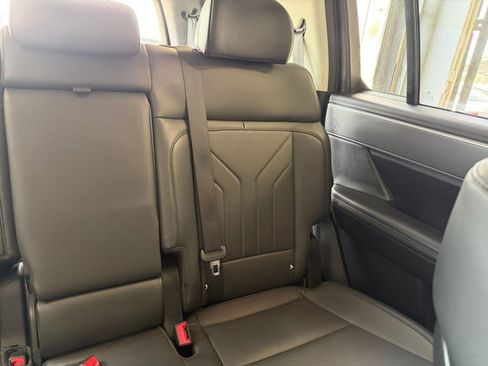 Used 2025 Hyundai Santa Fe SEL image 38