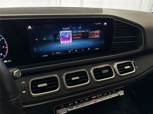 Used 2021 Mercedes-Benz GLE 350 4MATIC image 23