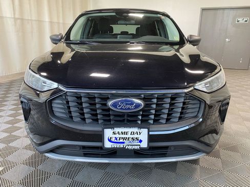 Used 2023 Ford Escape Active AWD/4WD image 2