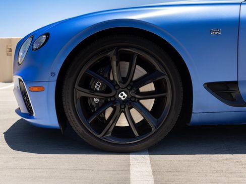 Used 2020 Bentley Continental GT V8 AWD/4WD image 18