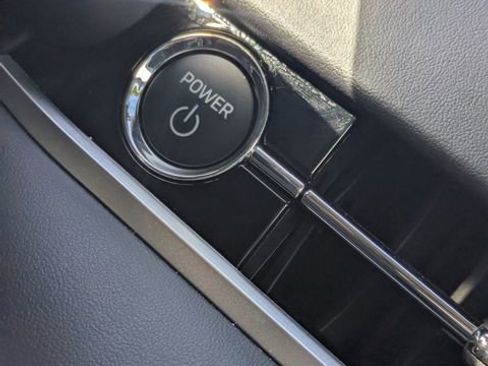 New 2025 Mitsubishi Outlander ES image 33