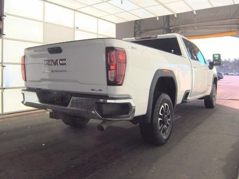 Used 2023 GMC Sierra 3500 SLE w/ SLE Convenience Package AWD/4WD image 4