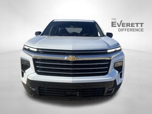 New 2026 Chevrolet Traverse High Country w/ LPO, Floor Liner Package FWD image 2