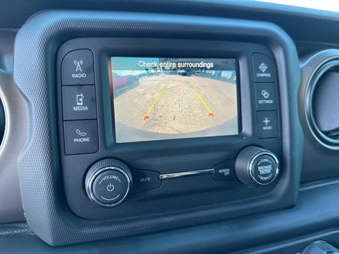 Used 2020 Jeep Wrangler Unlimited Sport S image 28